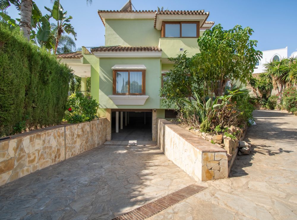 Villa El Paraiso Alto Benahavis Marbella