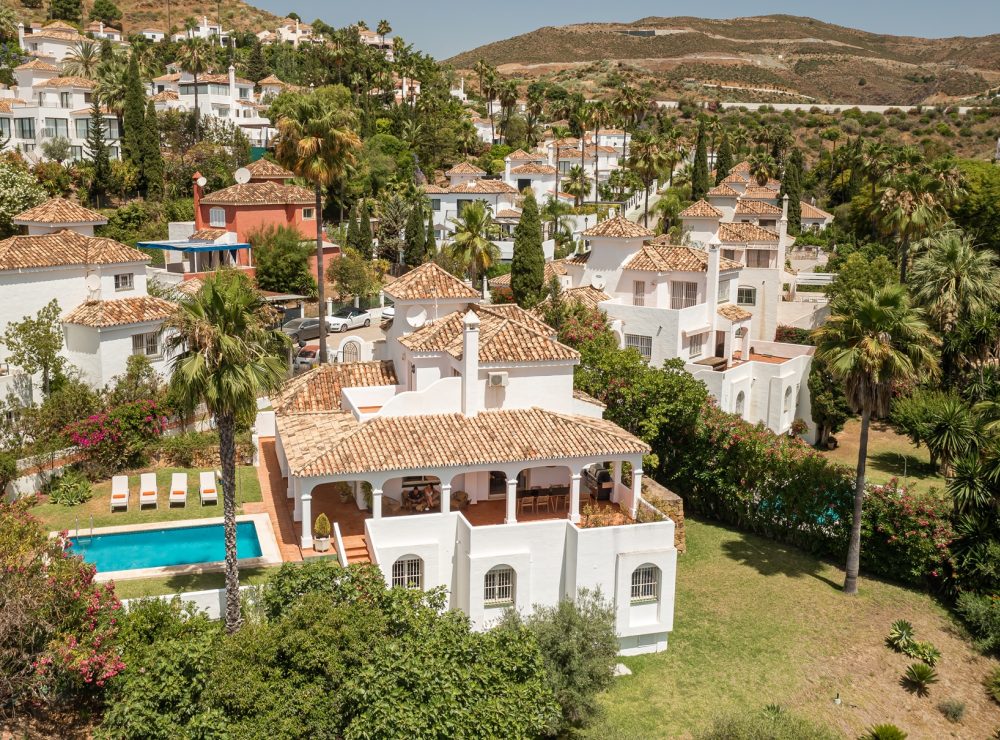 Villa Balta Los Naranjos Hill Club Nueva Andalucia Marbella
