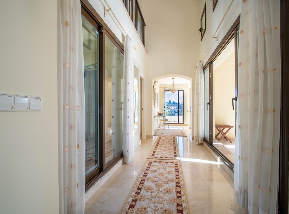 Villa Los Arqueros Golf Benahavis Marbella