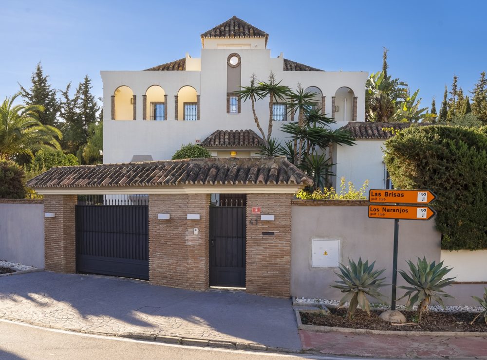 Casa Carla villa Nueva Andalucia Marbella