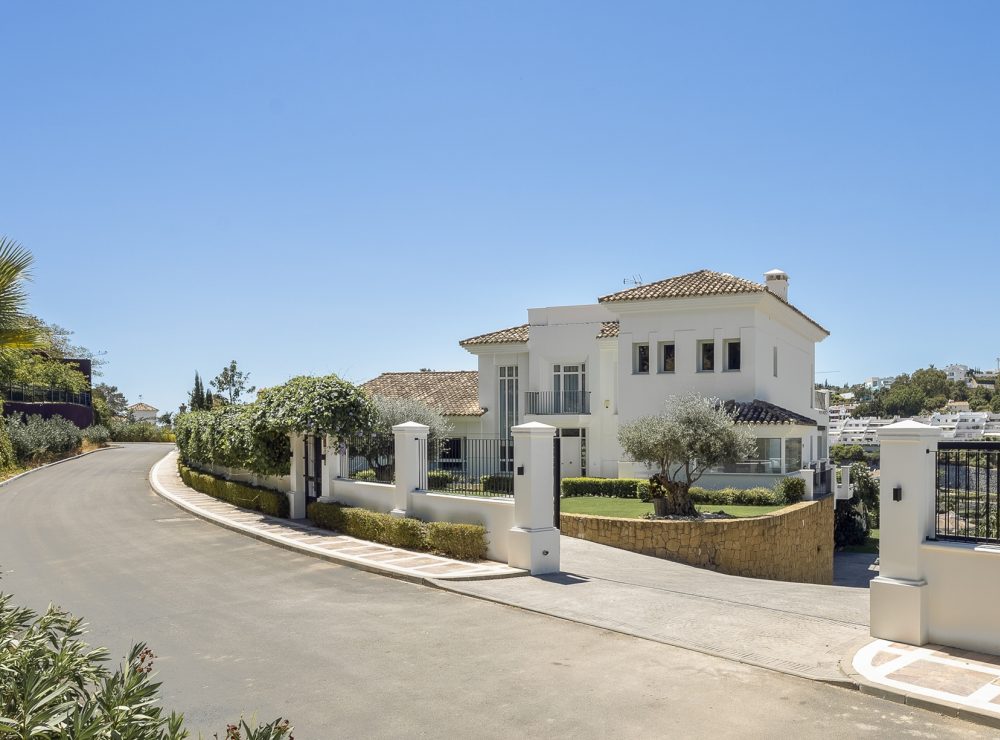 Casa Juni villa Vega del Colorado Benahavis Marbella