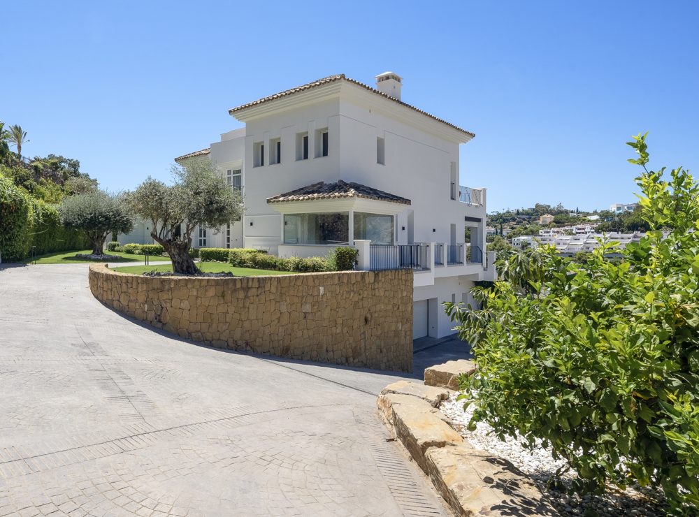 Casa Juni villa Vega del Colorado Benahavis Marbella