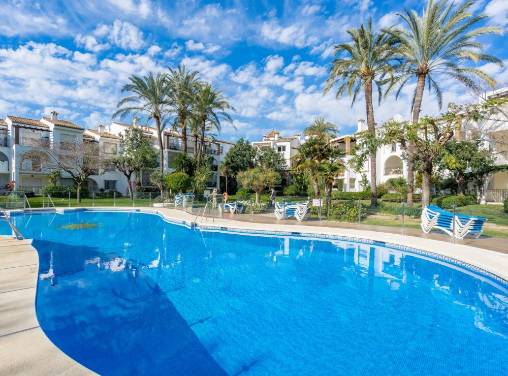 Hacienda Beach apartment New Golden Mile Estepona