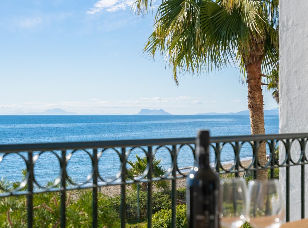 Hacienda Beach apartment New Golden Mile Estepona