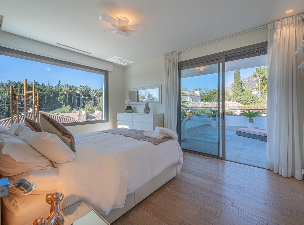 Villa Nagueles Marbella Golden Mile