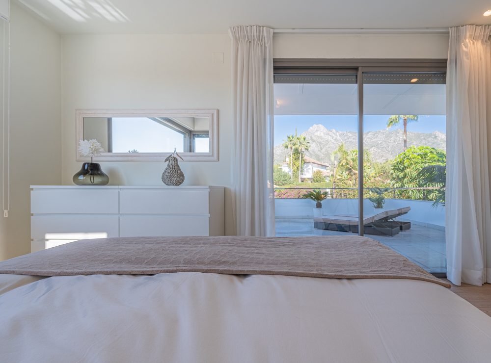 Villa Nagueles Marbella Golden Mile