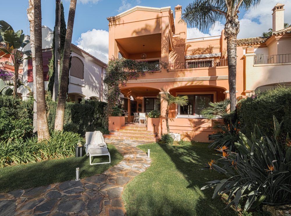 Villa La Alzambra Vasari Nueva Andalucia Marbella