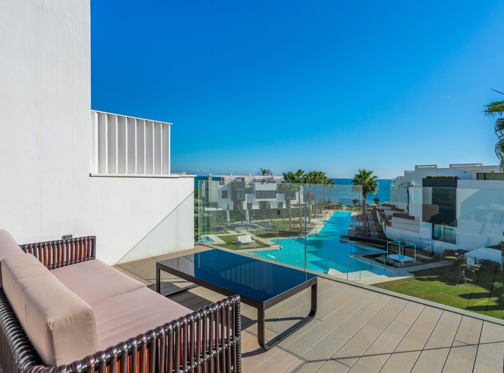 The Island 29 townhouse Estepona Marbella beachfront