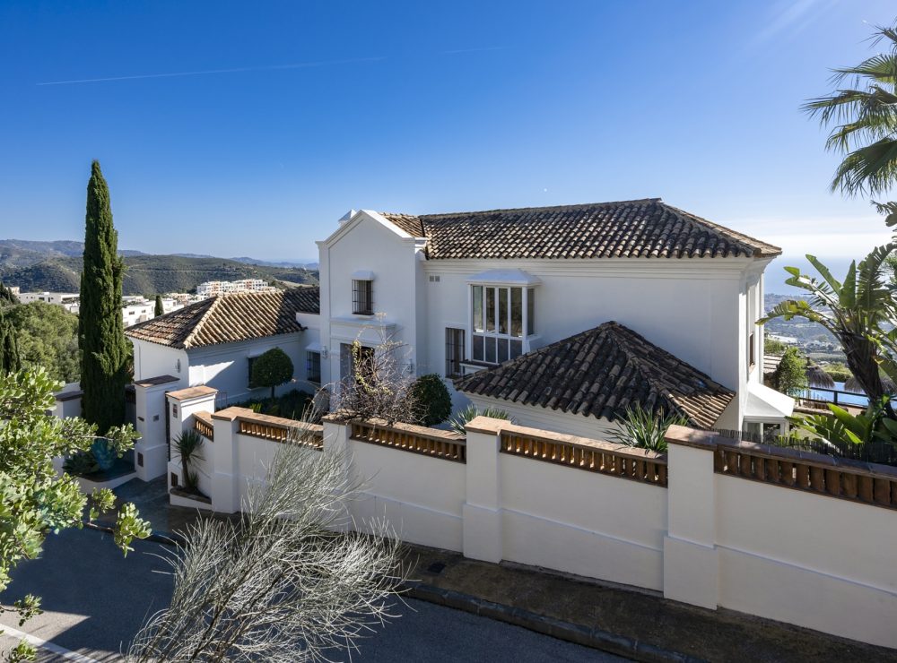 Villa Altos de los Monteros Marbella East seaview