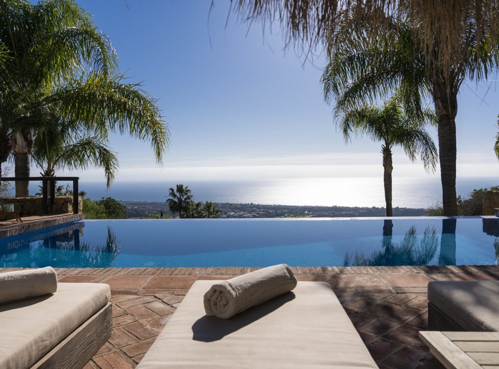 Villa Altos de los Monteros Marbella East seaview