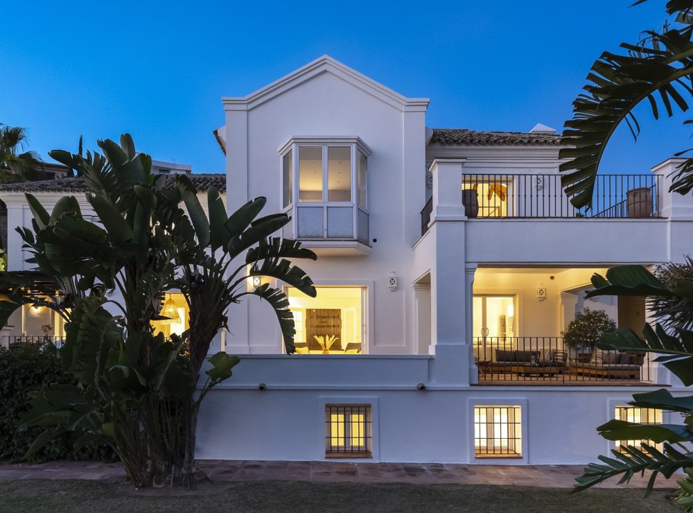 Villa Altos de los Monteros Marbella East seaview