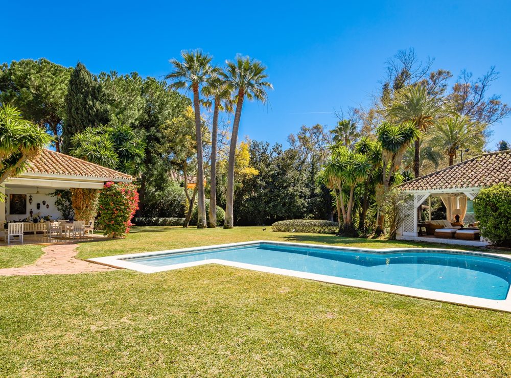 Villa beachside Guadalmina Baja San Pedro de Alcantara Marbella