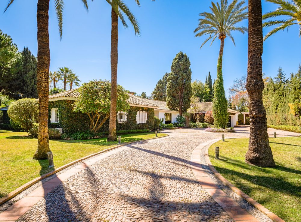 Villa beachside Guadalmina Baja San Pedro de Alcantara Marbella