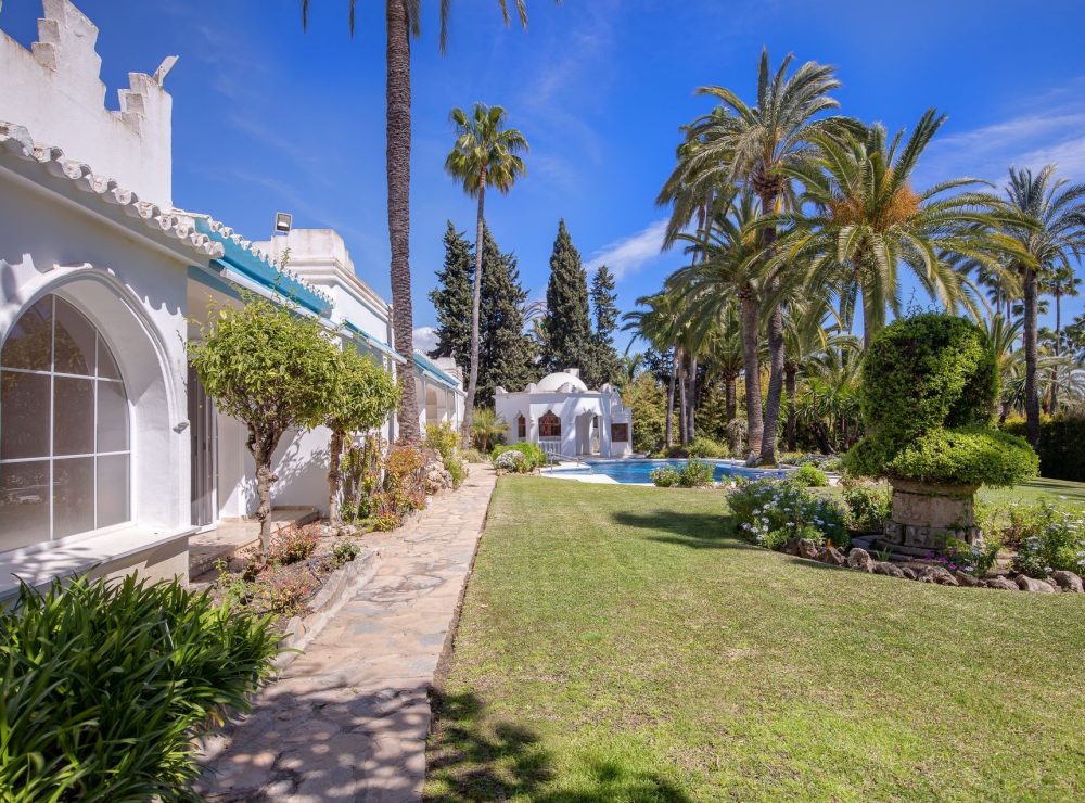 Villa Oasis New Golden Mile Estepona Marbella El Paraiso