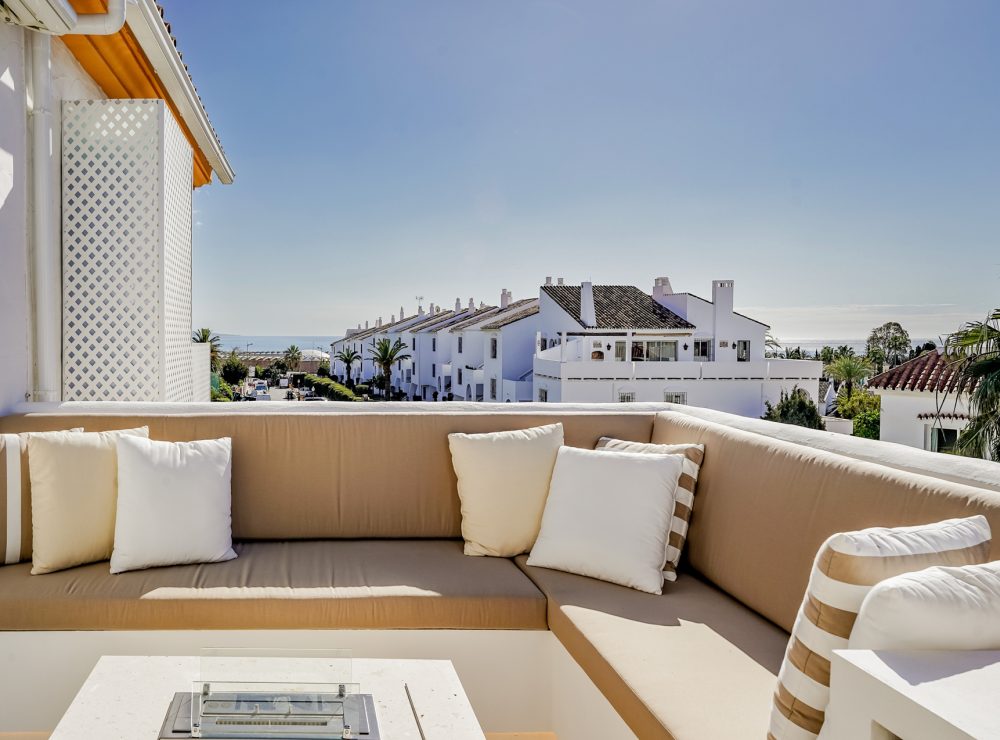 Duplex penthouse Nueva Andalucia Marbella