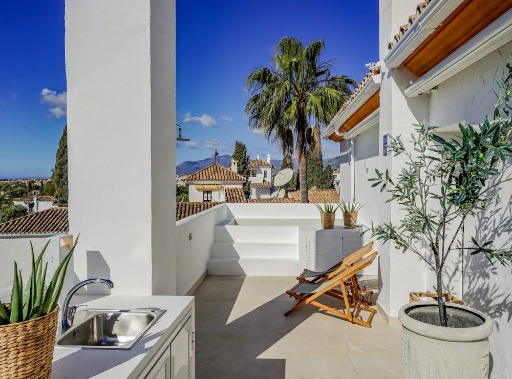 Duplex penthouse Nueva Andalucia Marbella