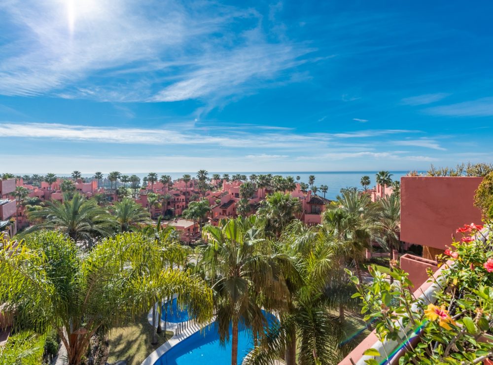 Duplex penthouse Las Salinas Guadalmansa New Golden Mile Estepona Marbella