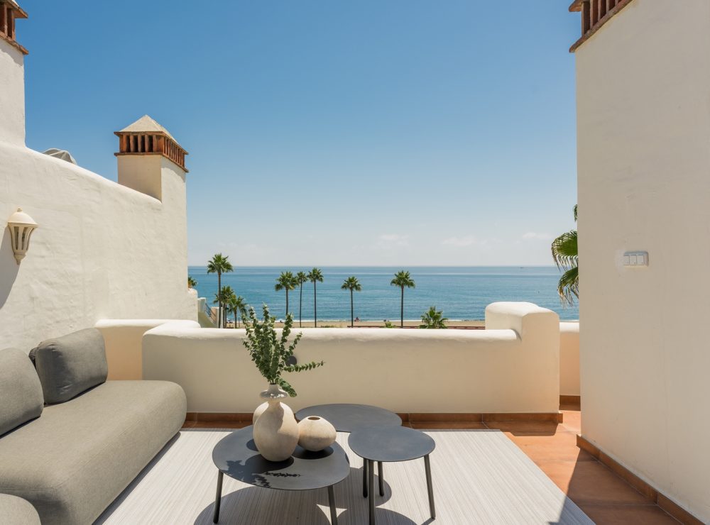 Duplex penthouse Bahia Velerin New Golden Mile Estepona Marbella