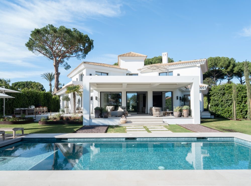 Beachside villa Matilda Los Monteros Marbella East