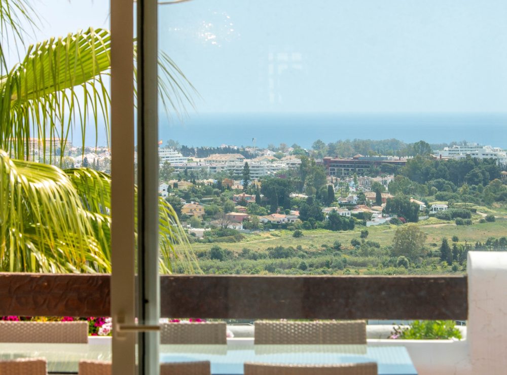 Duplex penthouse Lomas del Marques sea views Benahavis Marbella