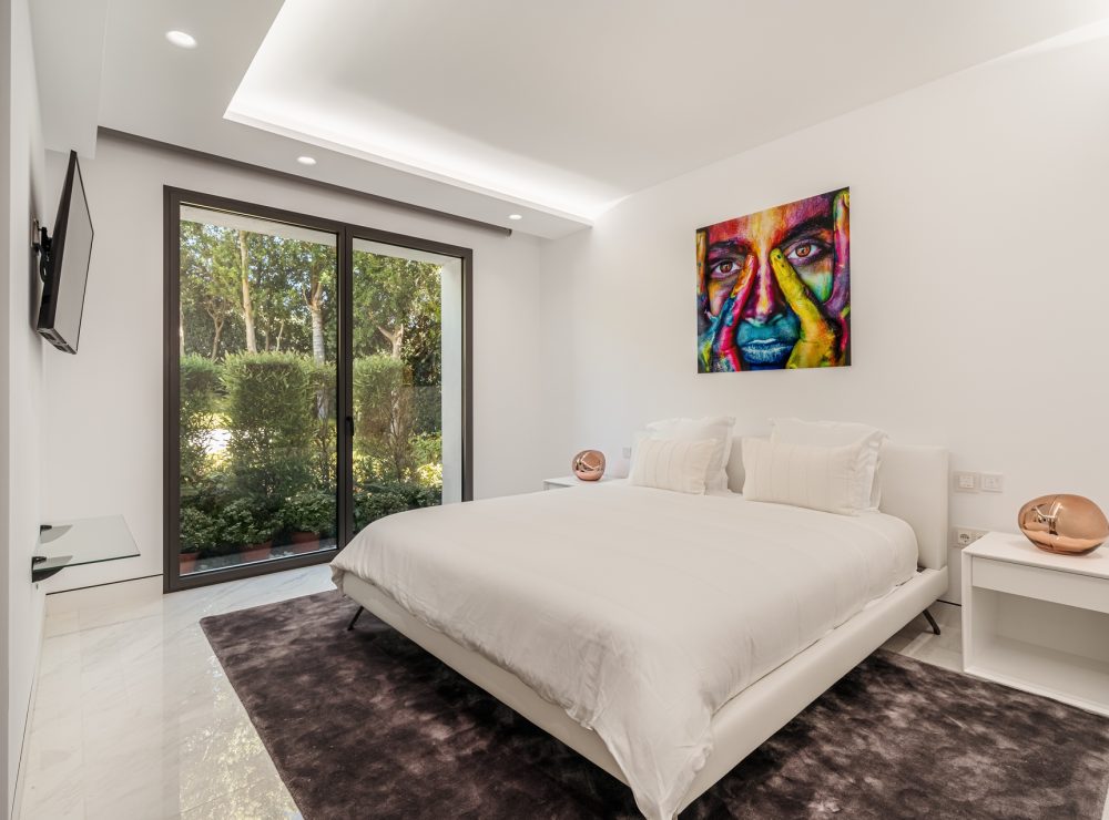 Apartment beachfront Emare New Golden Mile Estepona