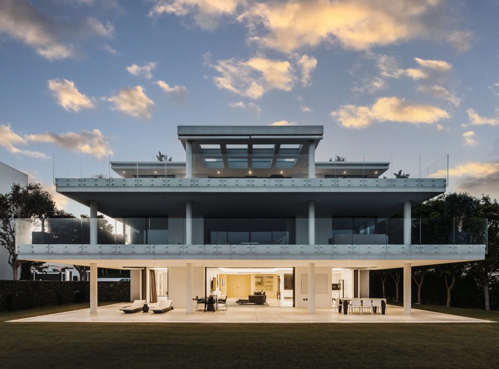 Apartment beachfront Emare New Golden Mile Estepona