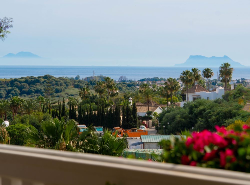 Villa Loxley El Paraiso Alto Benahavis Marbella