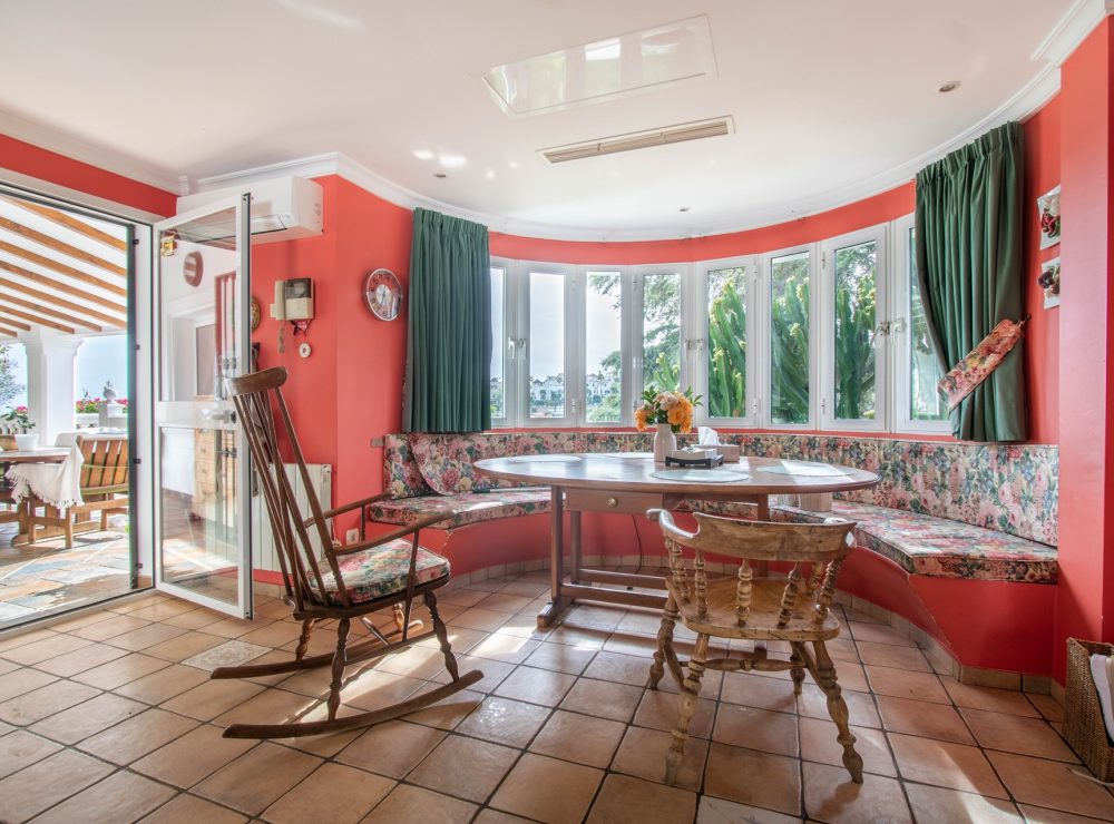 Villa Loxley El Paraiso Alto Benahavis Marbella