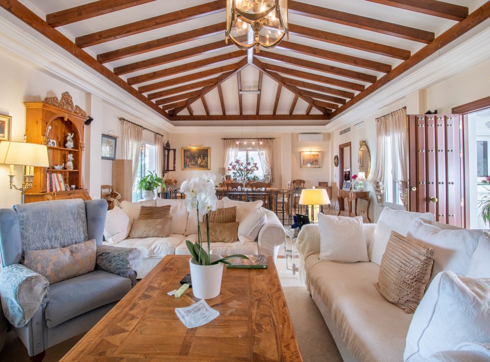 Villa Loxley El Paraiso Alto Benahavis Marbella