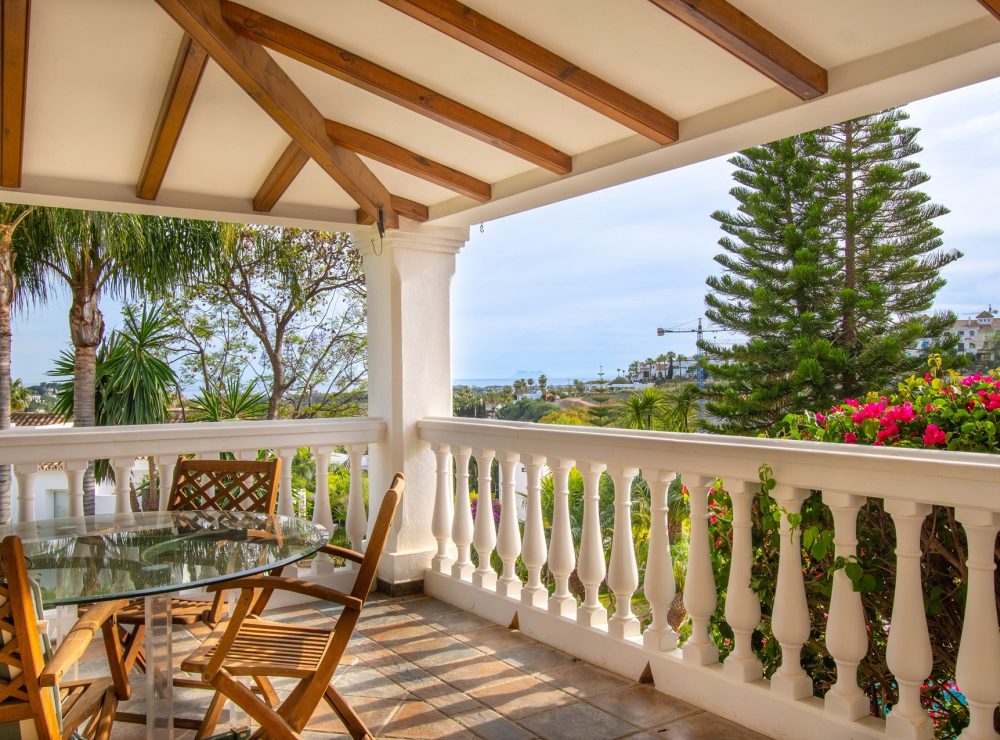Villa Loxley El Paraiso Alto Benahavis Marbella