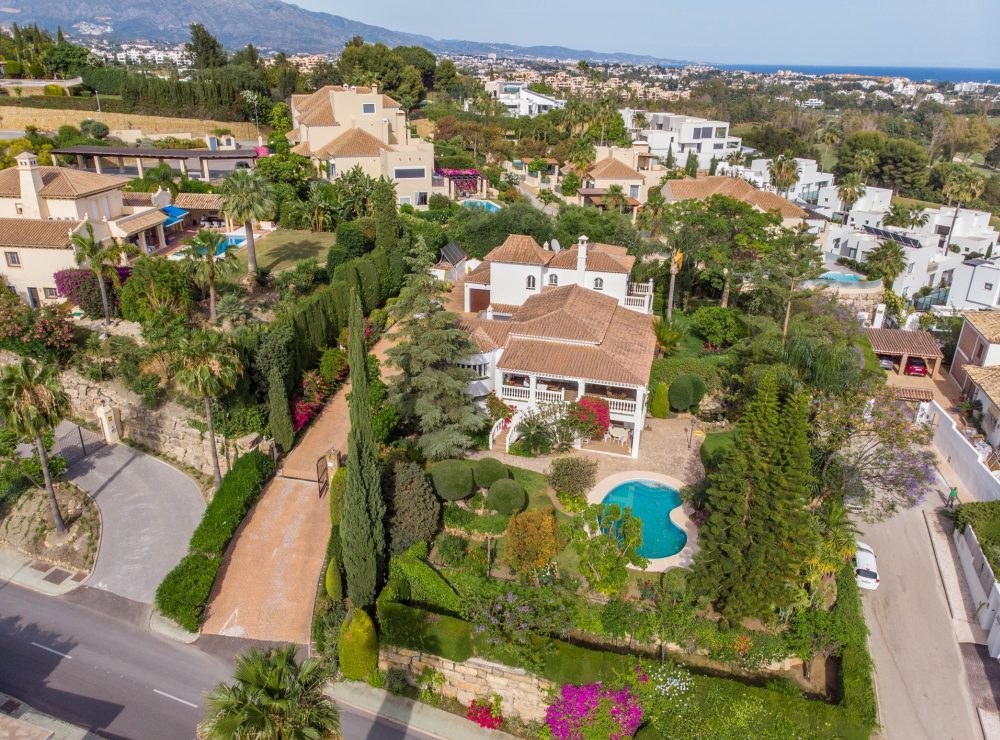 Villa Loxley El Paraiso Alto Benahavis Marbella