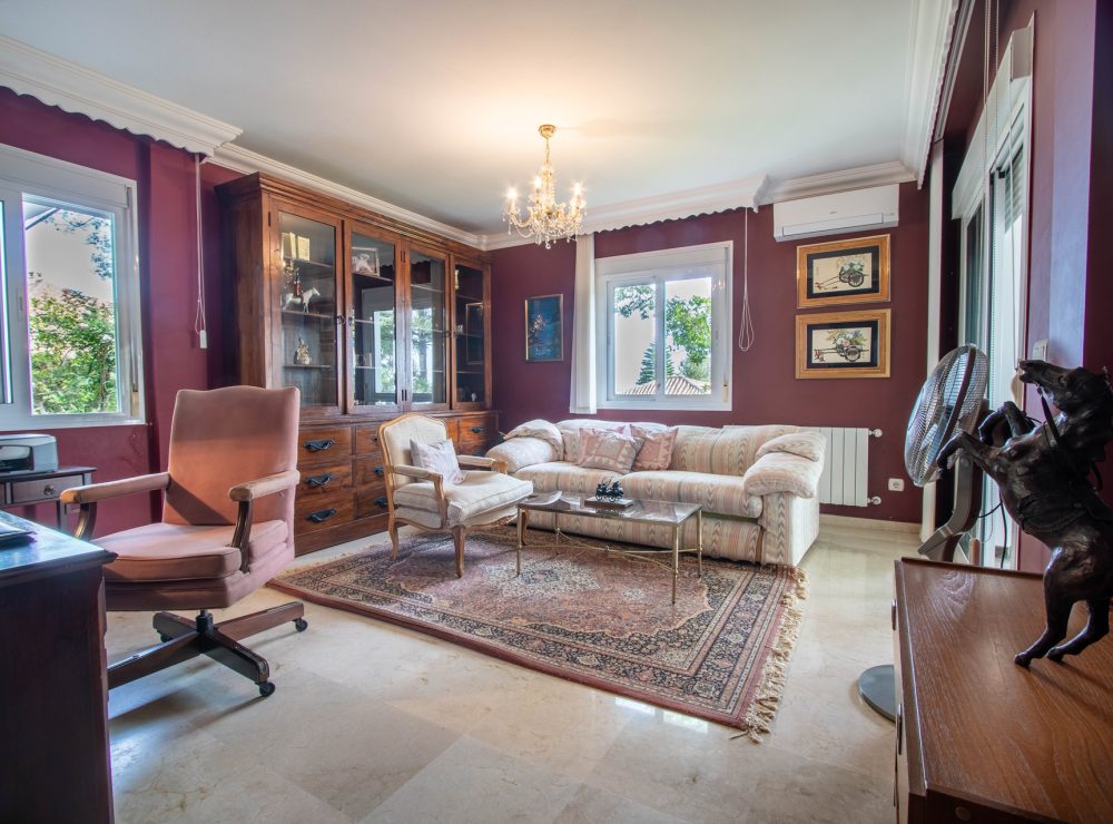 Villa Loxley El Paraiso Alto Benahavis Marbella