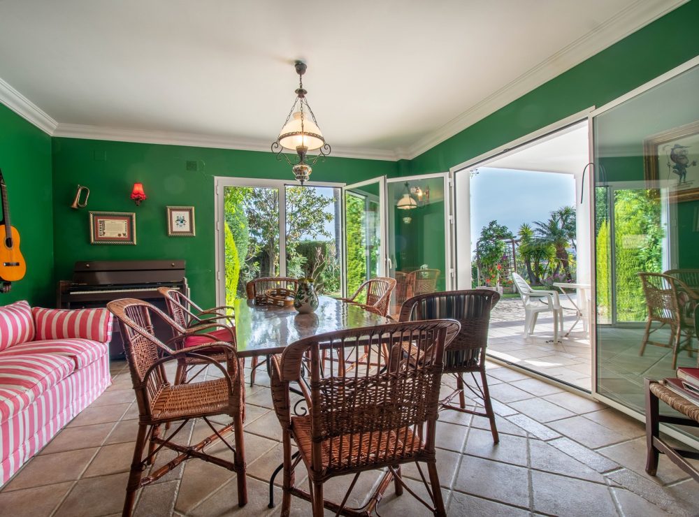 Villa Loxley El Paraiso Alto Benahavis Marbella