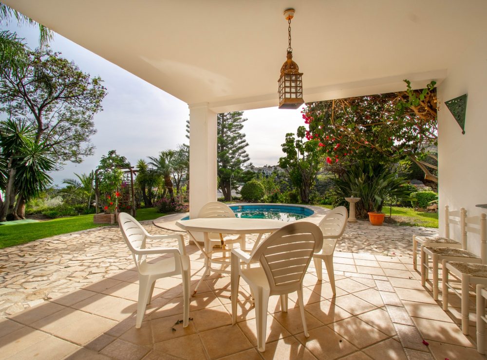 Villa Loxley El Paraiso Alto Benahavis Marbella