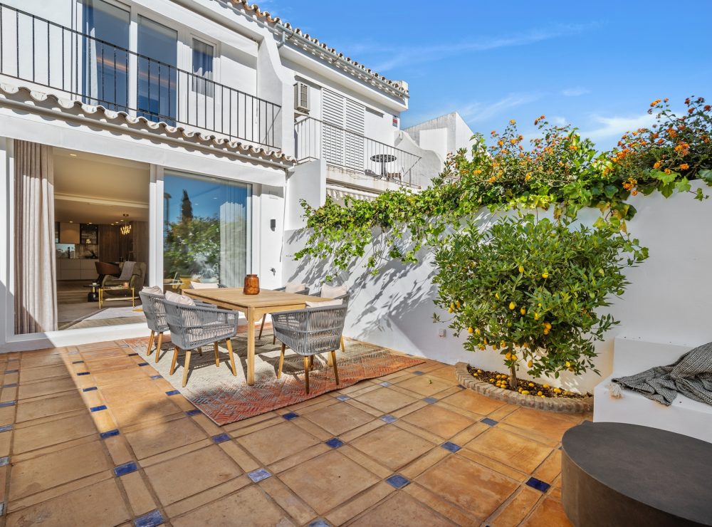 Townhouse Aloha Nueva Andalucia Marbella