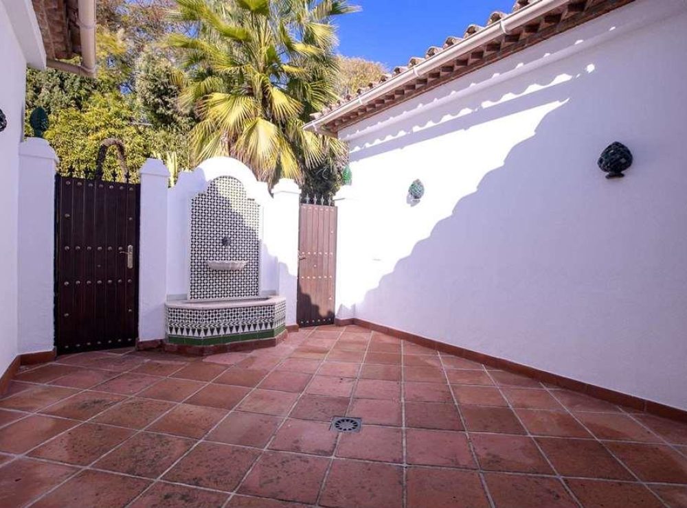 Casasola villa estepona new golden mile