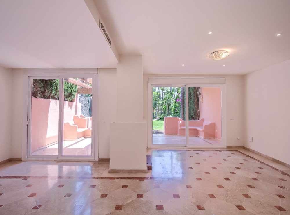 Townhouse La Ermita Marbella town center centre