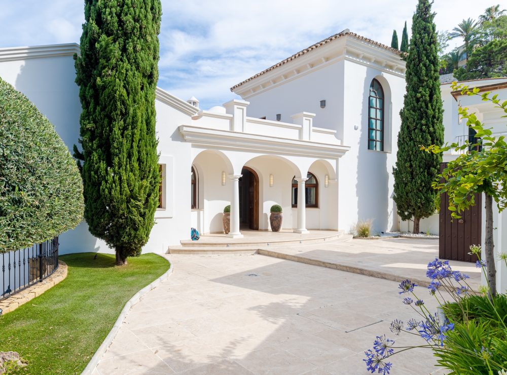 Villa Olivia El Herrojo Alto La Quinta Benahavis Marbella