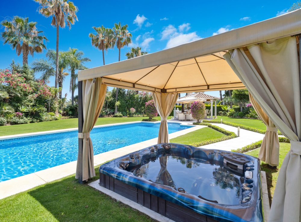 Villa La Cerquilla 65 Nueva Andalucia Marbella