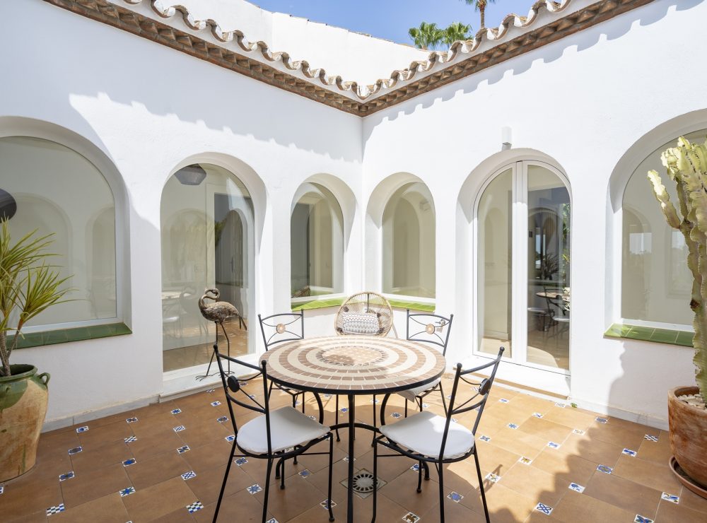 Villa Capricho El Paraiso Alto Benahavis Marbella