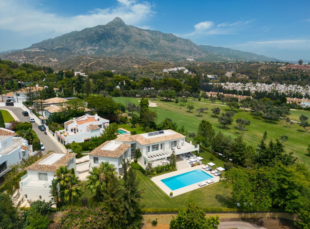 Villa Aloha 40 Nueva Andalucia Marbella