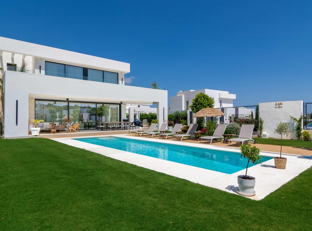 Villa La Finca de La Cala de Mijas resale Marbella