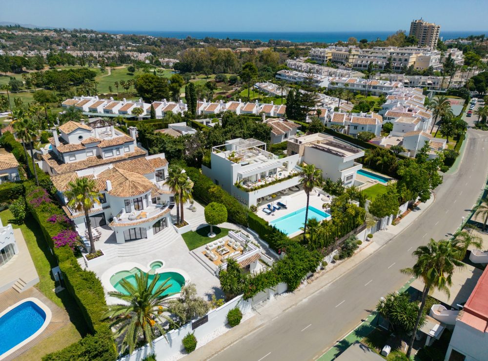 Villa Aloha 150 Nueva Andalucia Marbella