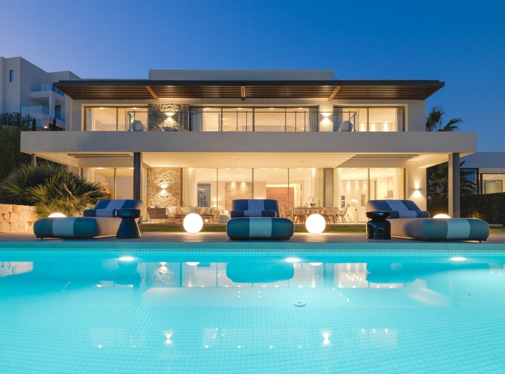 Villa Capanes La Alqueria Benahavis Marbella golf