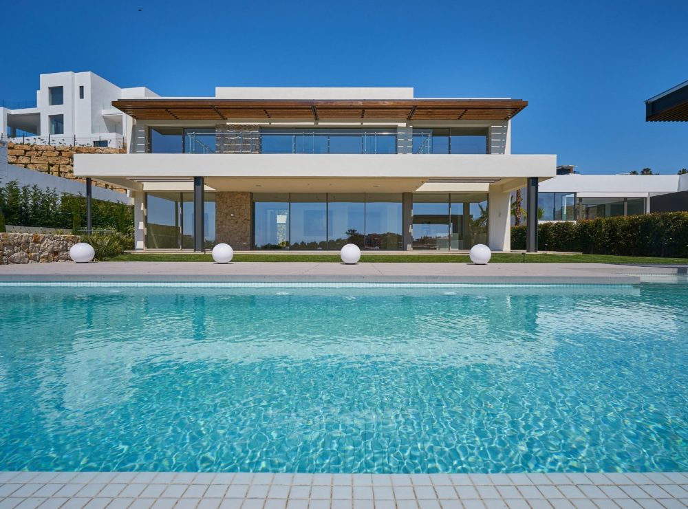 Villa Capanes La Alqueria Benahavis Marbella golf