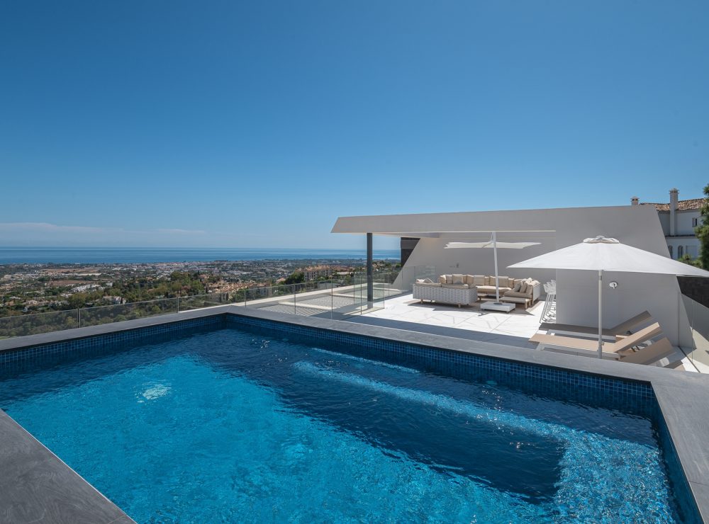 Penthouse Byu Hills Benahavis Marbella private pool sea views