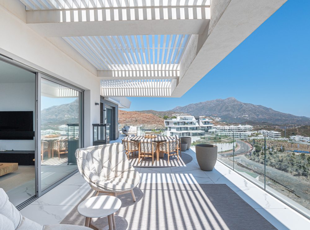 Penthouse Byu Hills Benahavis Marbella private pool sea views