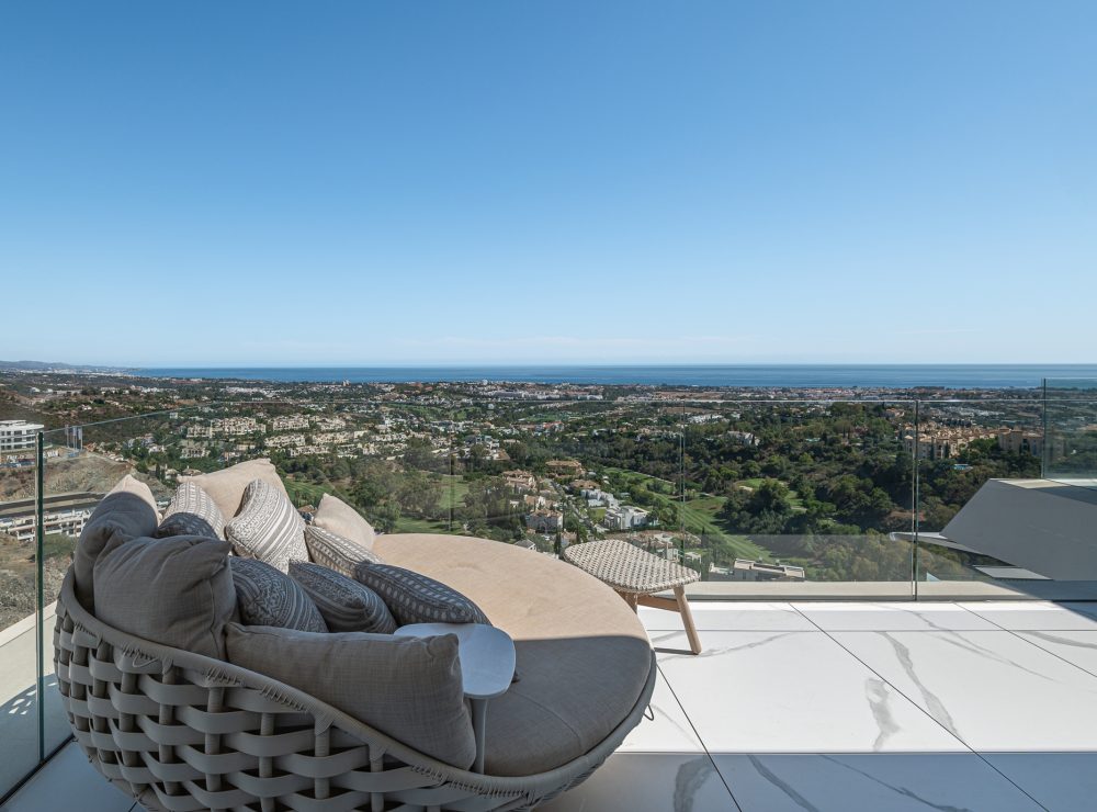 Penthouse Byu Hills Benahavis Marbella private pool sea views