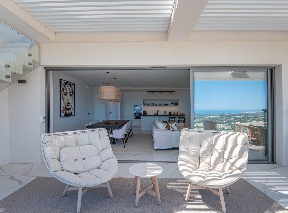 Penthouse Byu Hills Benahavis Marbella private pool sea views