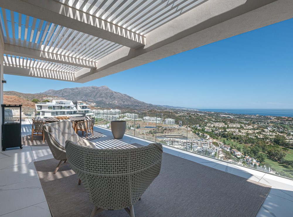 Penthouse Byu Hills Benahavis Marbella private pool sea views